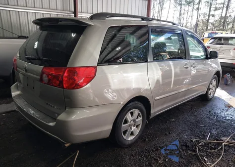 2010 Toyota Sienna Le из США, поврежденный, VIN 5TDKK4CC5AS301619
